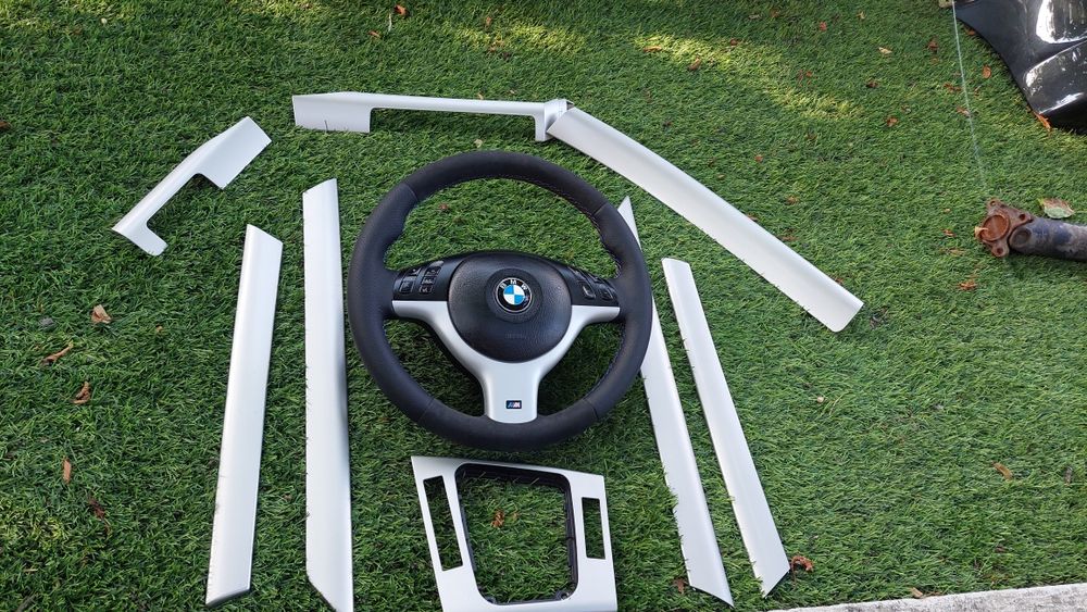 ℹ️Volante bmw Pack M personalizado com frisos interiores Silver