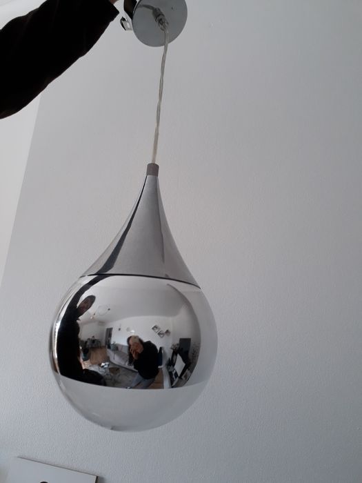 Candeeiro bolha em metal e vidro