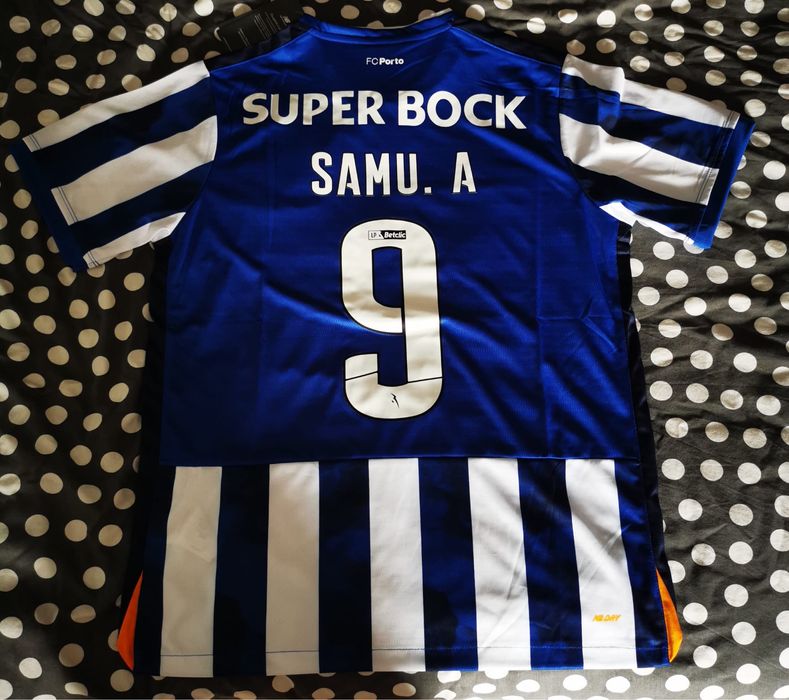 Camisola principal Samu Porto