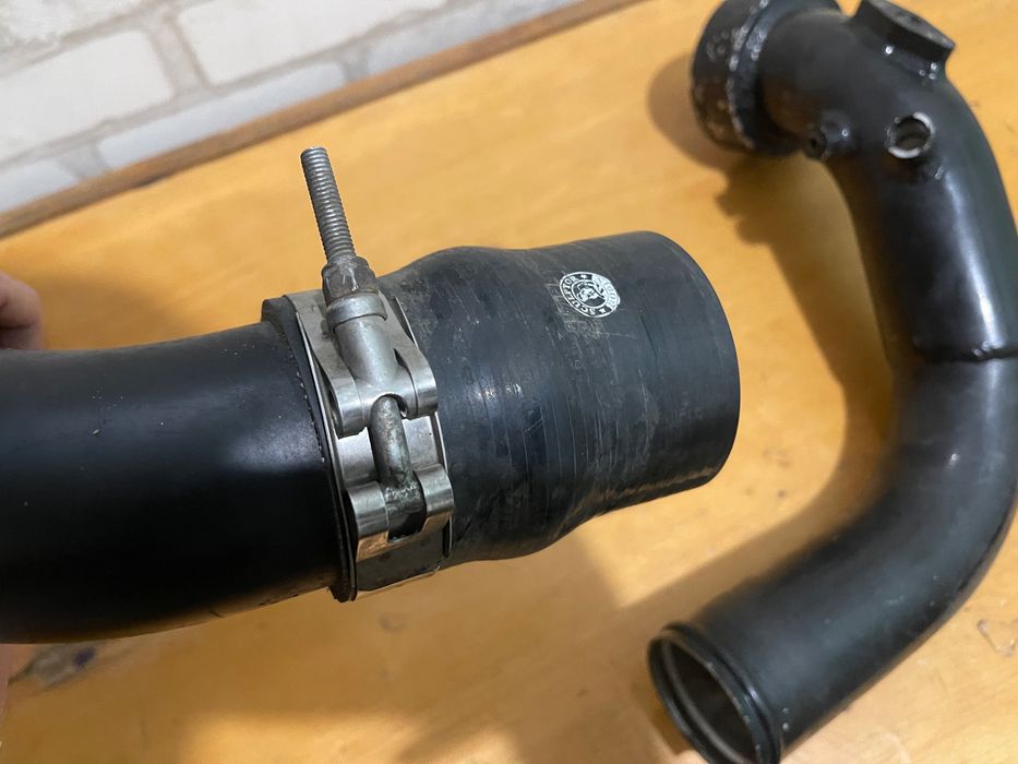 Патрубок усиленный интеркулера f30 n55 Charge Pipe / Чардж Пайп