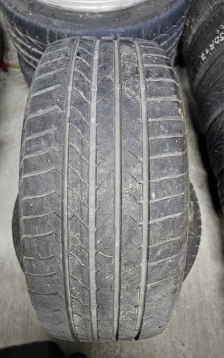 Opony letnie Goodyear 215/50R17