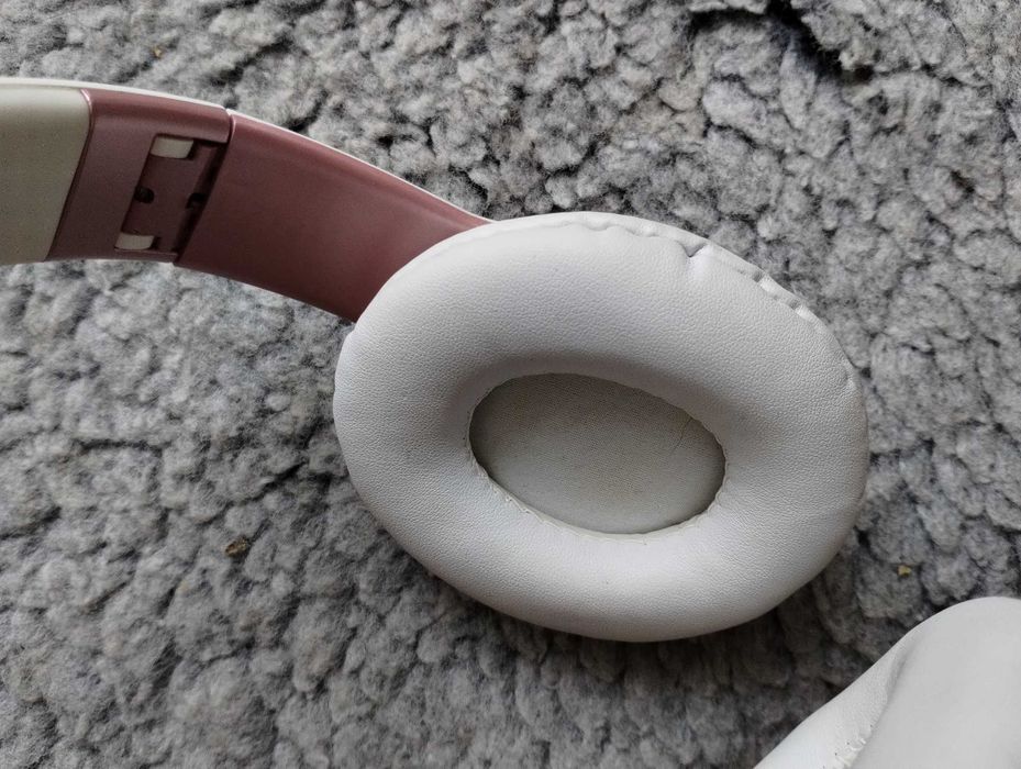 Słuchawki Bluetooth, na kartę i na kabel