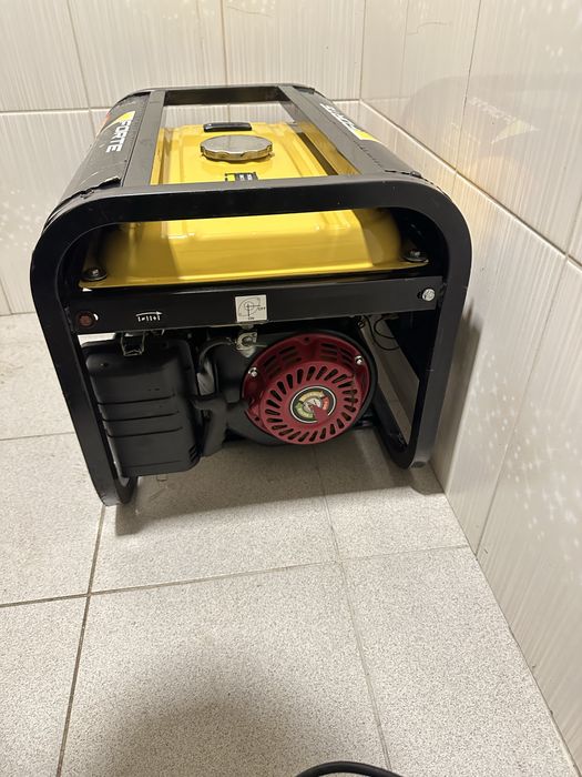 Бензиновый генератор FORTE FG3500