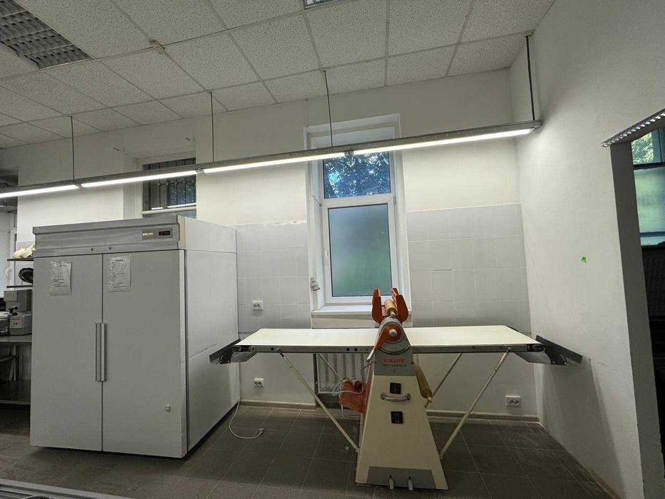 Продаж приміщеня та готового виробництва подуктів харчування