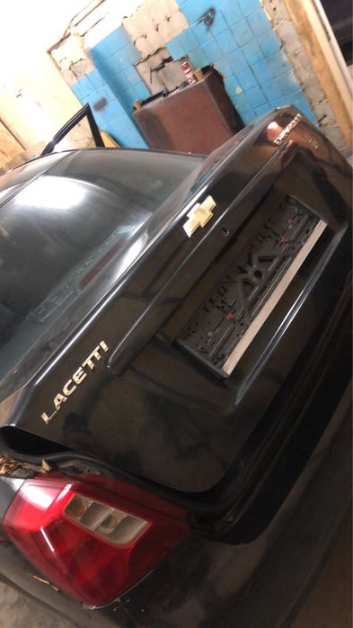 Кришка багажника Chevrolet Lacetti б/у оригінал київ