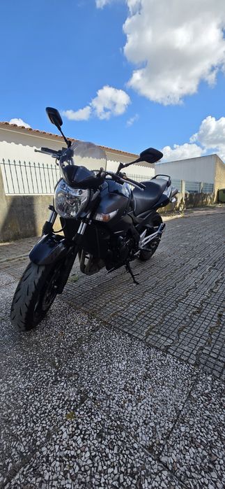Suzuki GSR 600 109cv