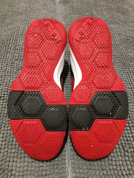 Баскетбольні кросівки Nike LeBron Zoom Witness II, 48.5 розмір.