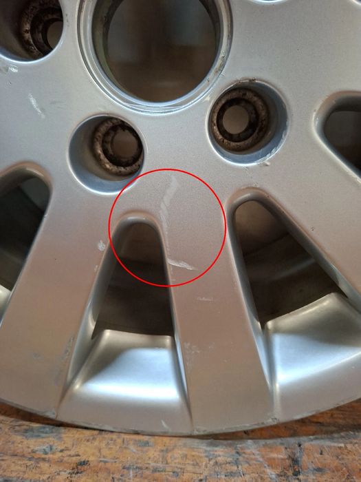 Jante frente direita VOLKSWAGEN Passat Variant (3B6)