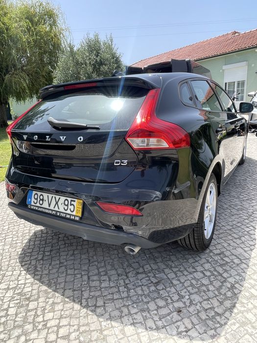 2019,Volvo V40,D3,Salvado