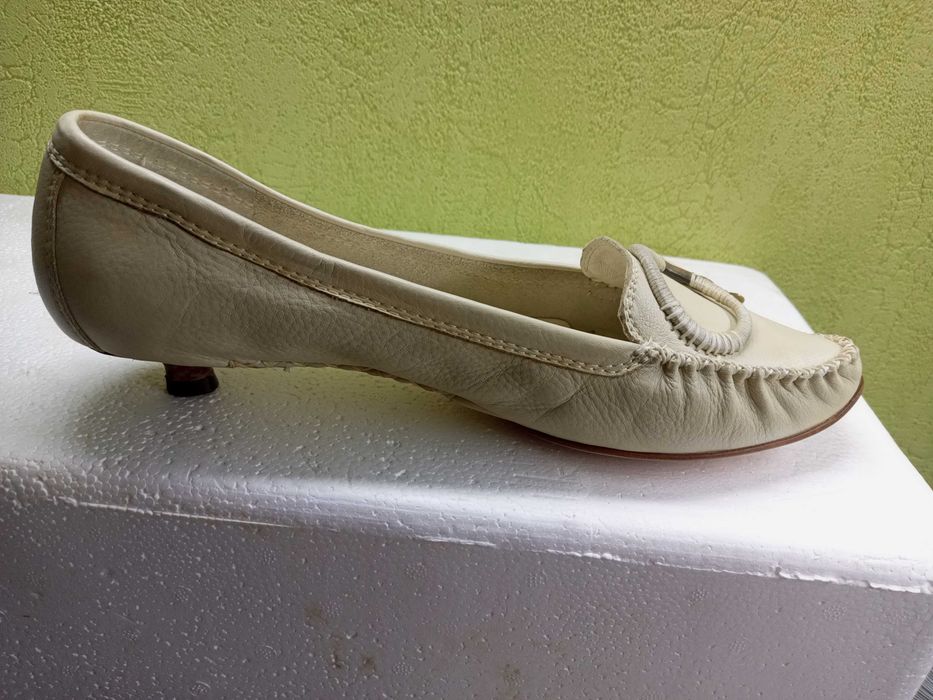 Продам мокасины Laura Zinelli