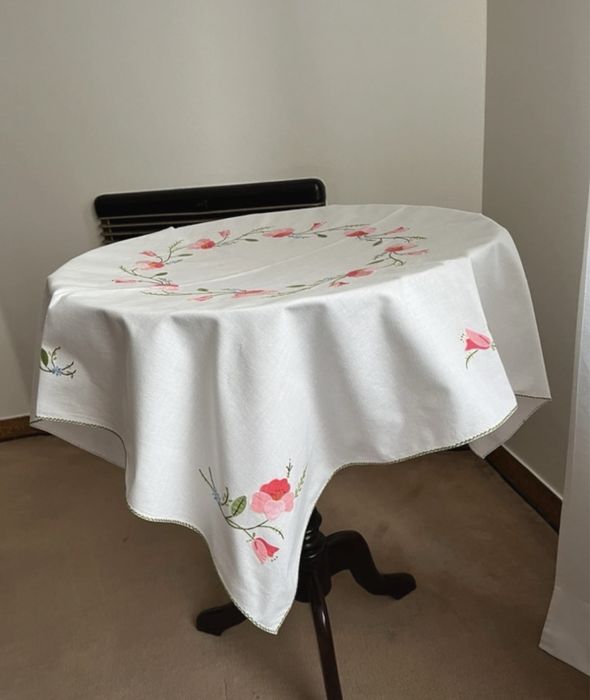 Pequena toalha de mesa
