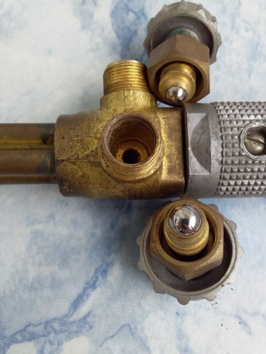 Газокислородный резак ХКМЗ с комплектом з/ч