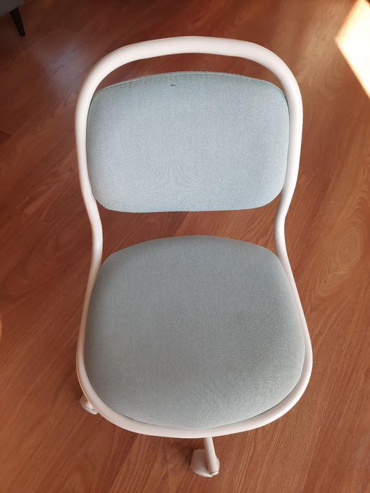 Krzesełko dziecięce do biurka ORFJALL Ikea