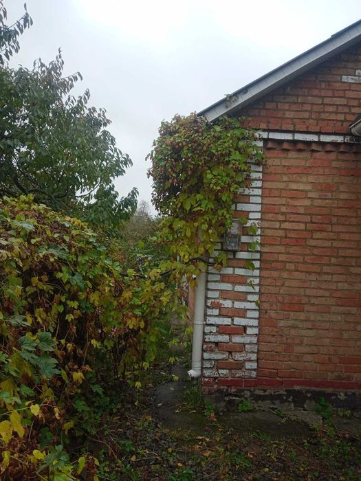 Продам частину будинку на Бучмах!