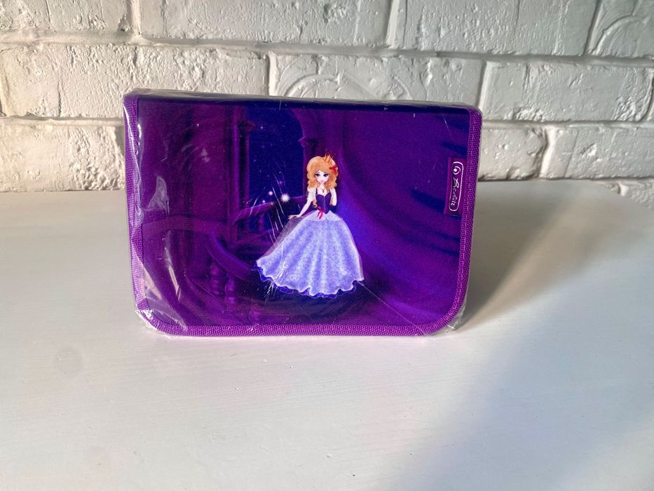 Nowy piórnik z wyposażeniem Herliz Kopciuszek