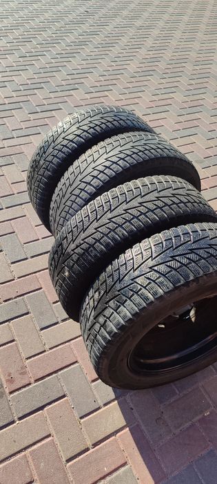 Зимова гума Hankook Winter i Cept W636 XL 225/60 R17