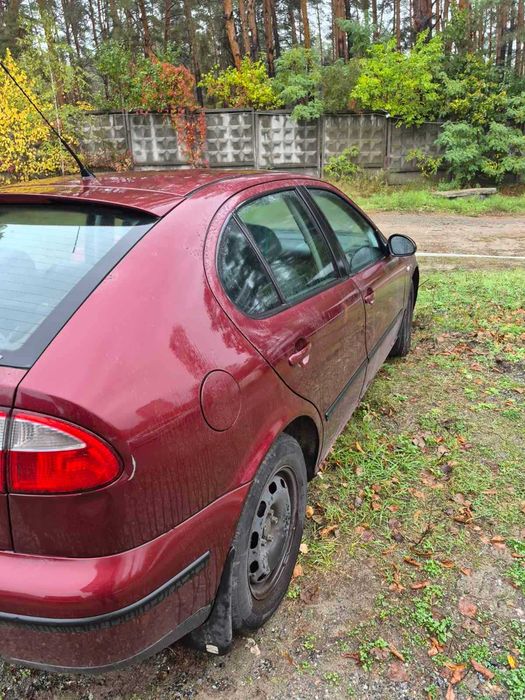 Автомобиль SEAT LEON 1.6