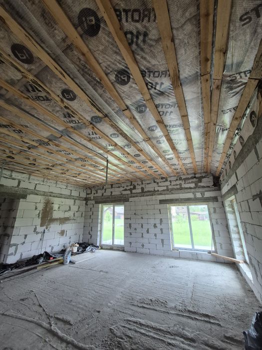 Продам будинок біля річки