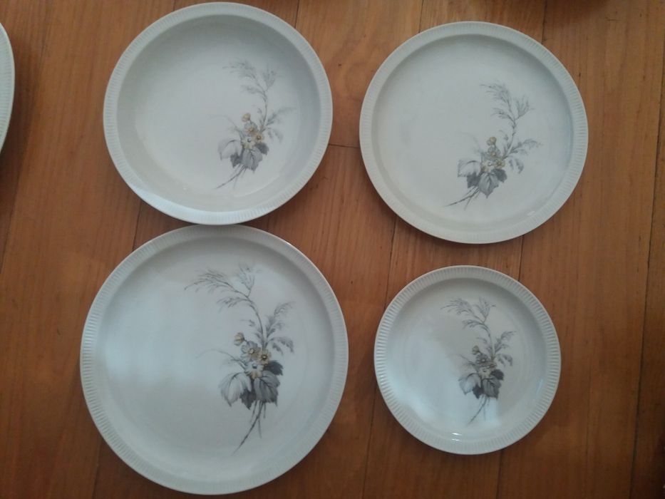 Serviço porcelana SPAL 52 peças