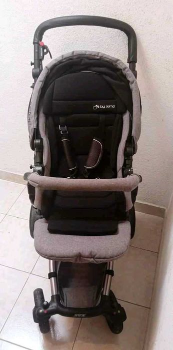 Carrinho trio epic matrix..em excelente estado.