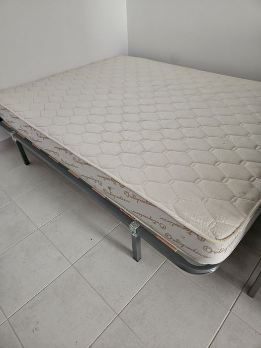 Cama de casal 1.40m/2.00m