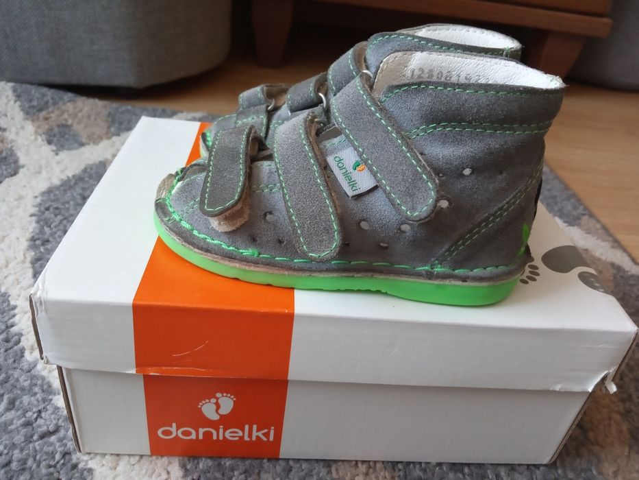 Buciki Danielki 20