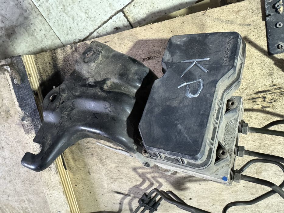 Блок abs Toyota Corolla 150 (2006-2012)