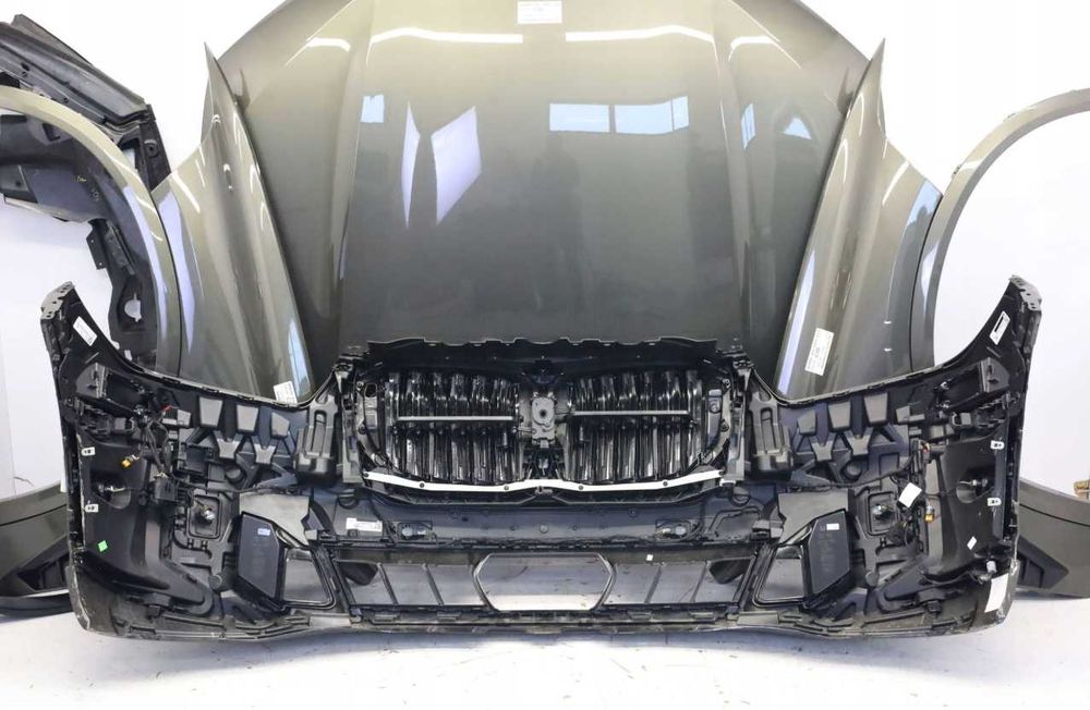 КОМПЛЕКТ кузовних запчастин BMW X6 - Капот + Бампер + Крила + Фари