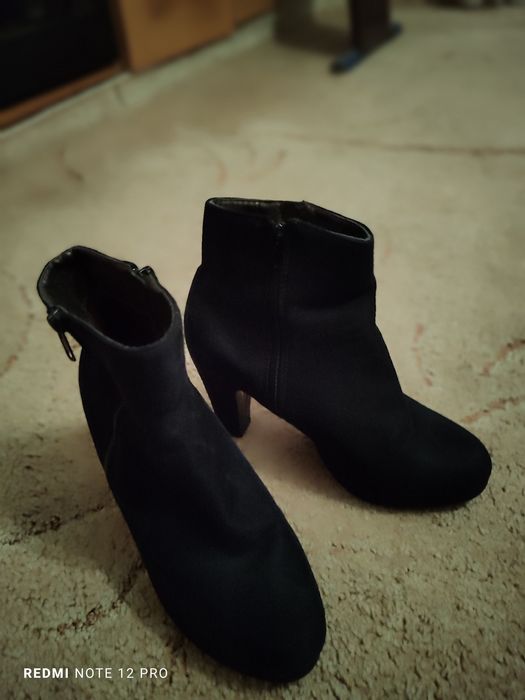 угги 23.5 и сапоги женские 39р.стелька 25.5