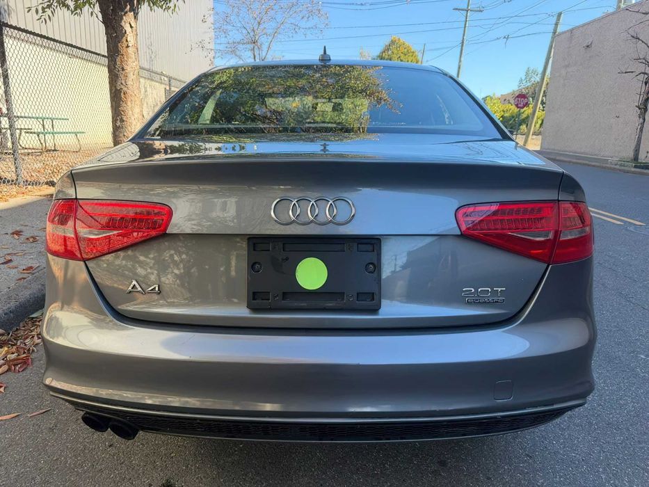 Audi A4      2015