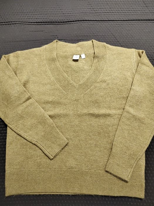 Sweter damski marki GAP