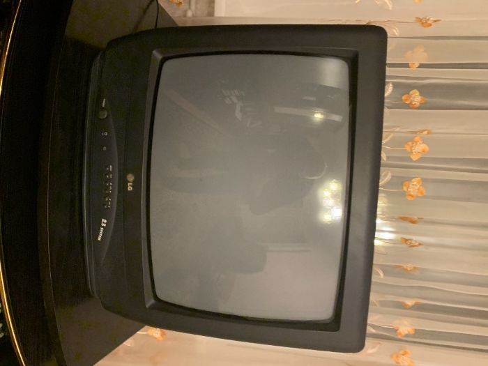 Телевизор LG- Супер состояние!