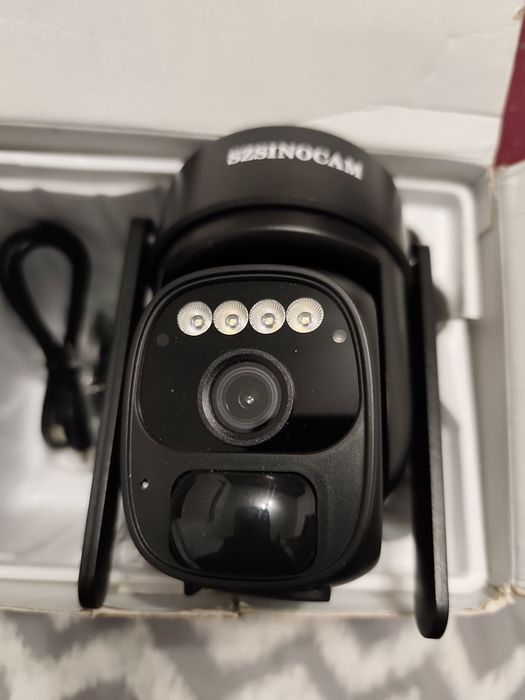 Câmera de Vigilância com Painel Solar