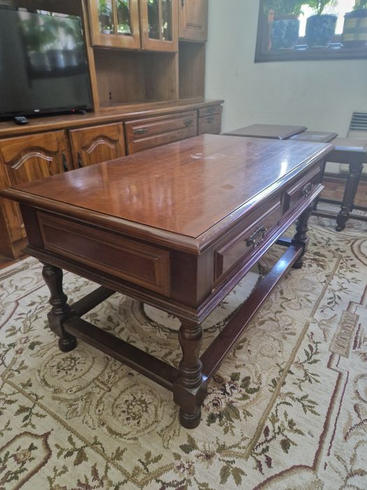 Coffee Table and Side Tables64751965039874120