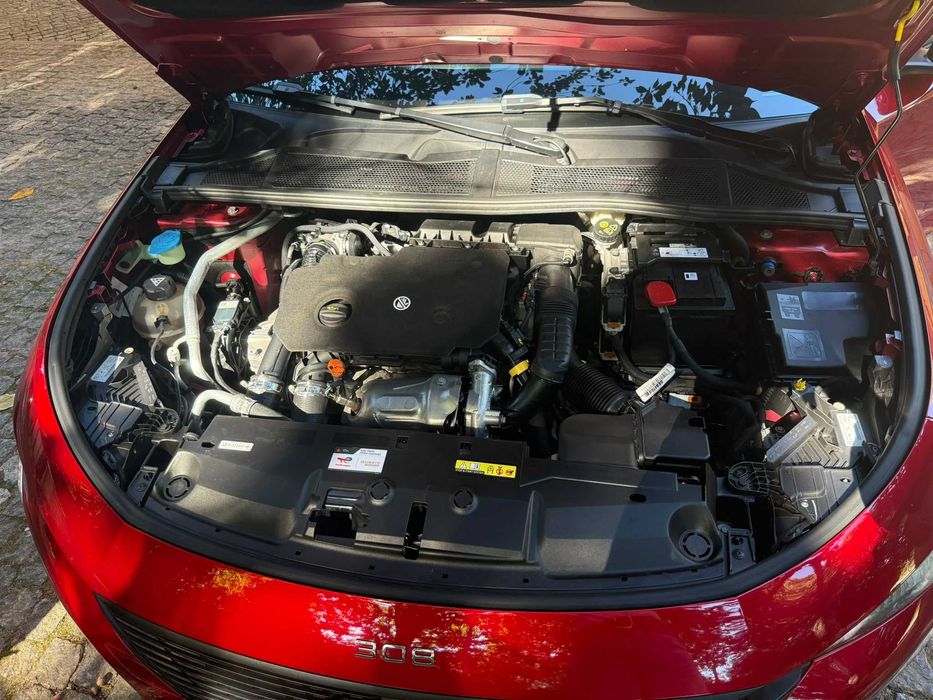 Peugeot 308 1.5 BlueHDi Allure Pack EAT8 — photo 3