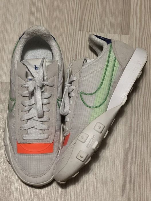 Женские кроссовки Nike