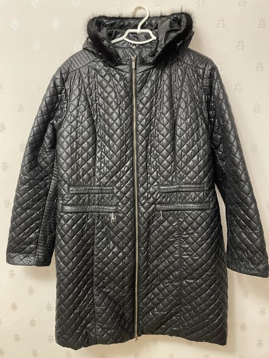 Женское пальто . Размер 50 .