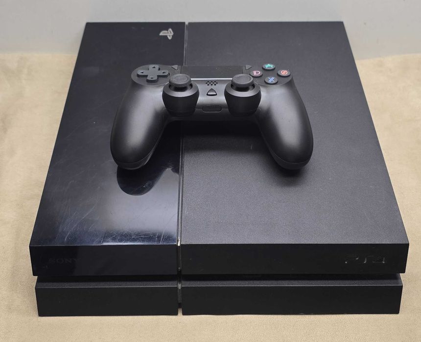 Używana Konsola Sony ps4 500gb + pad