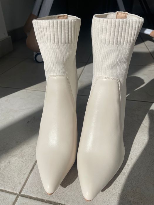 Beige Boots New size 39 (never used)