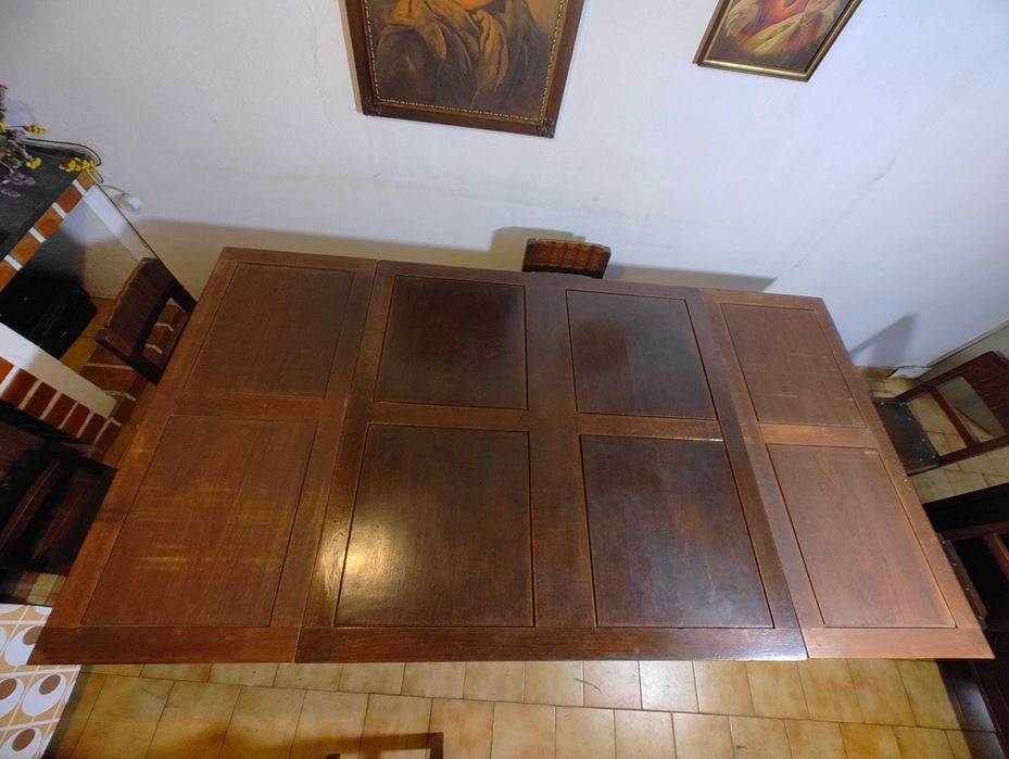 Mesa de Jantar, Rústica, Extensível, em Madeira Maciça + 6 Cadeiras