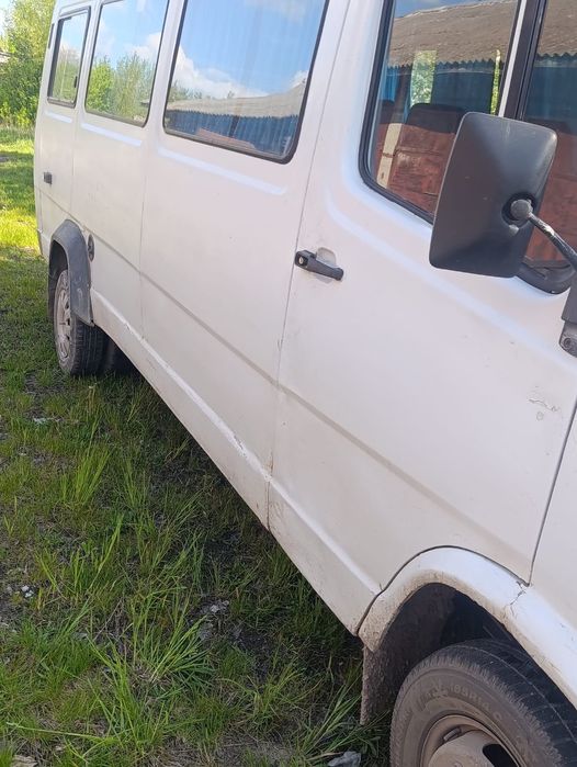 Продам Mersedes-Benz 410 пас на Спарці !!!