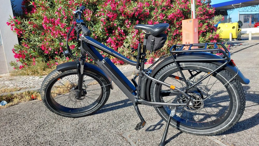 Bicicleta eléctrica Fat 4" RAD Rhino