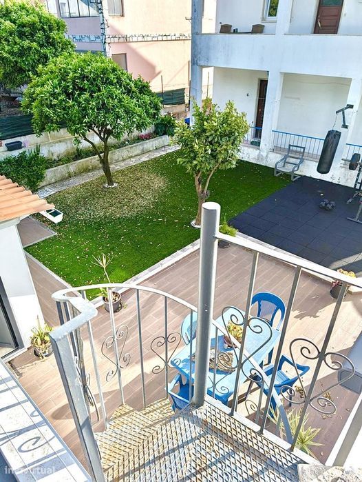 Quarto para arrendar na Sobreda | com contrato e recibos