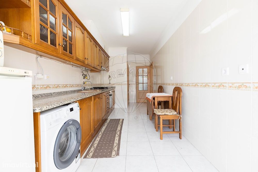 Apartamento T3 para venda — Castelo (Sesimbra), Setúbal