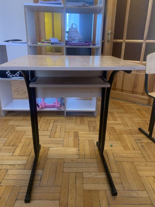 Парти шкільні одинарні вживані