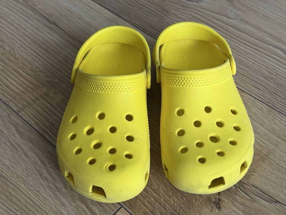Oryginalne Crocsy dziecięce rozm. C13 – żółte