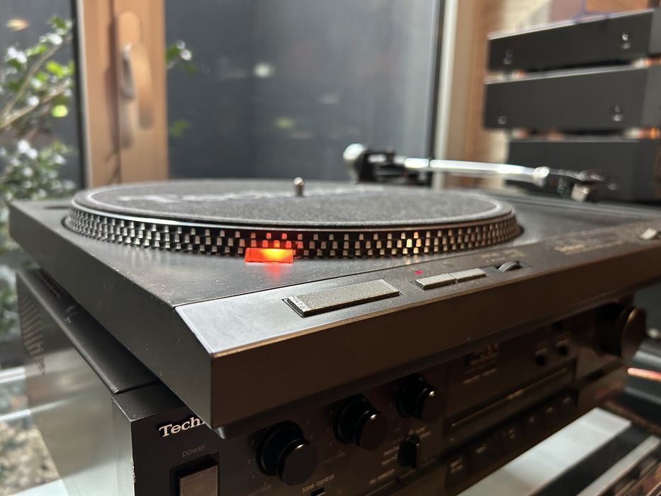 Gira Discos Technics SL-D202 DD e 100% funcional.Stanton D71EE