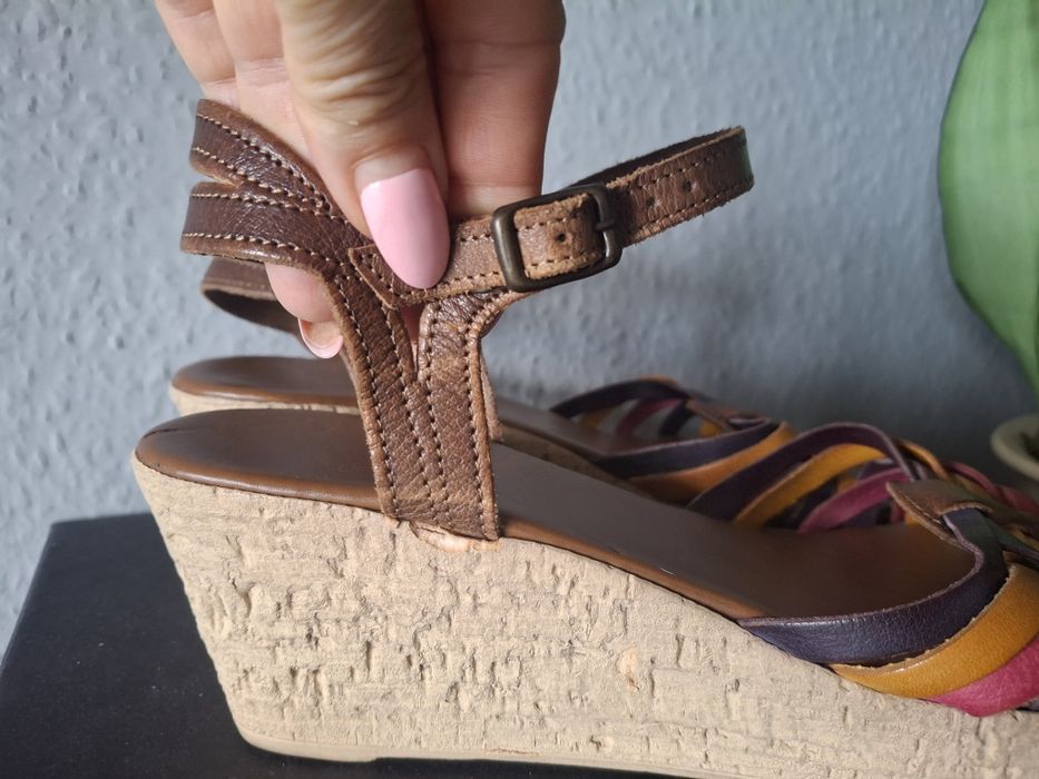 Clarks wygodne sandałki damskie 38