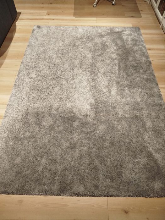 Tapete IKEA cinzento