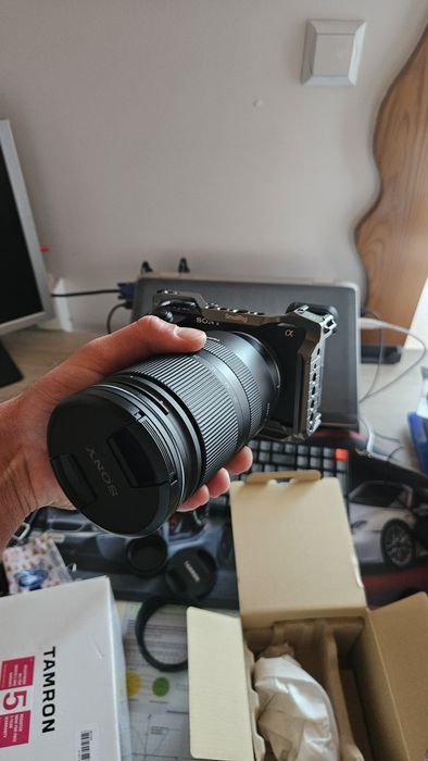 Sony a6700 + tamron 17-70 + klatka smallrig